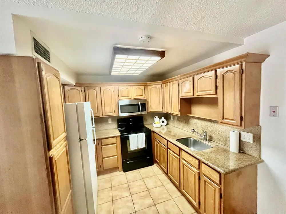 15385 S Dixie Highway #12 Palmetto Bay, FL 33157