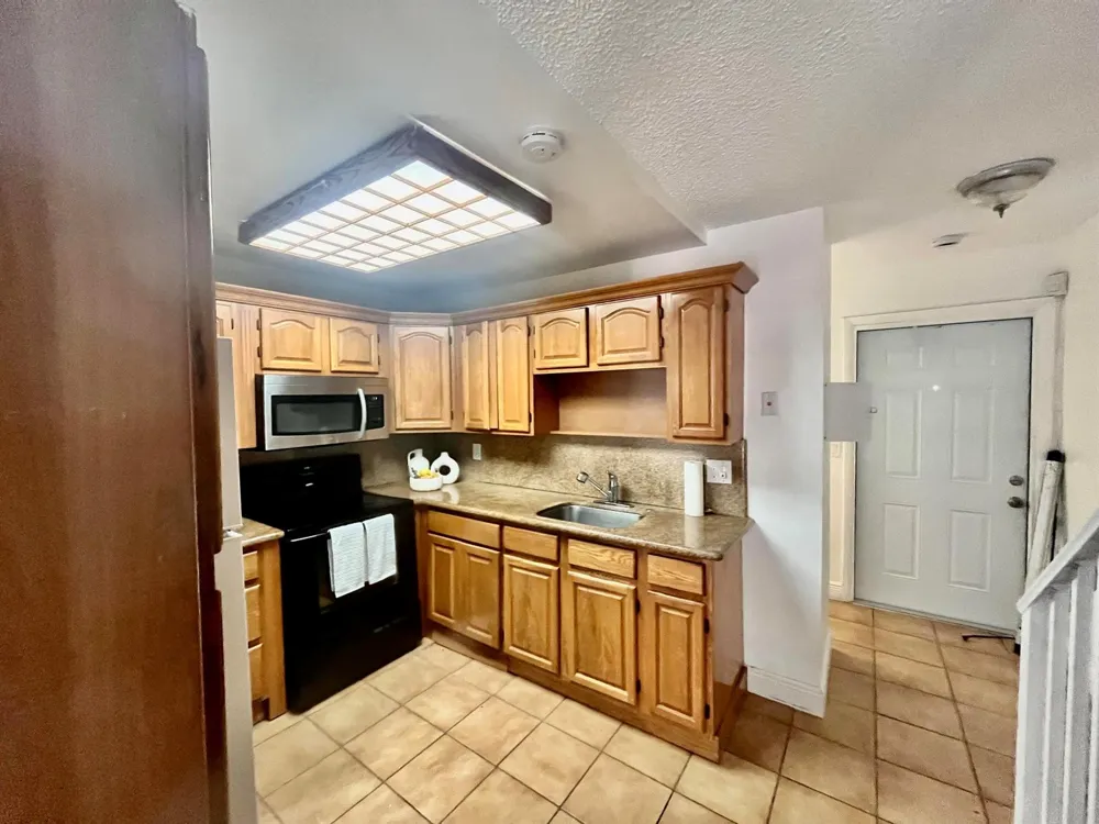 15385 S Dixie Highway #12 Palmetto Bay, FL 33157