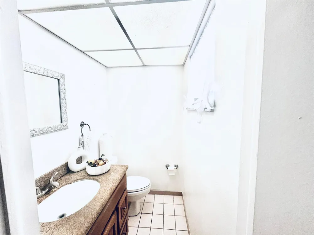 15385 S Dixie Highway #12 Palmetto Bay, FL 33157