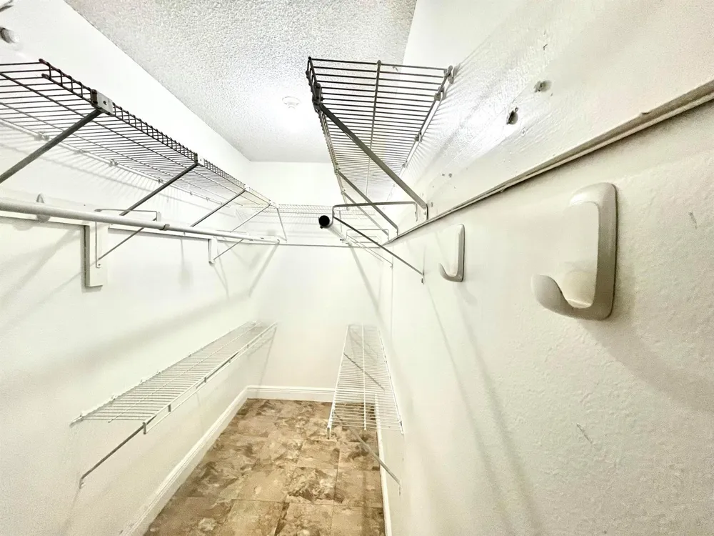 15385 S Dixie Highway #12 Palmetto Bay, FL 33157