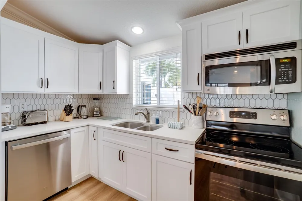 3009 AVENUE E #A Bradenton Beach, FL 34217
