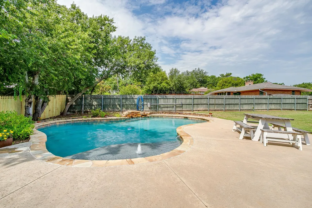 6705 Hanover Road Fort Worth, TX 76116