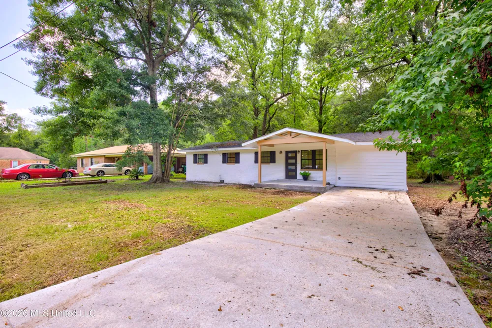 839 Herrin Drive Picayune, MS 39466