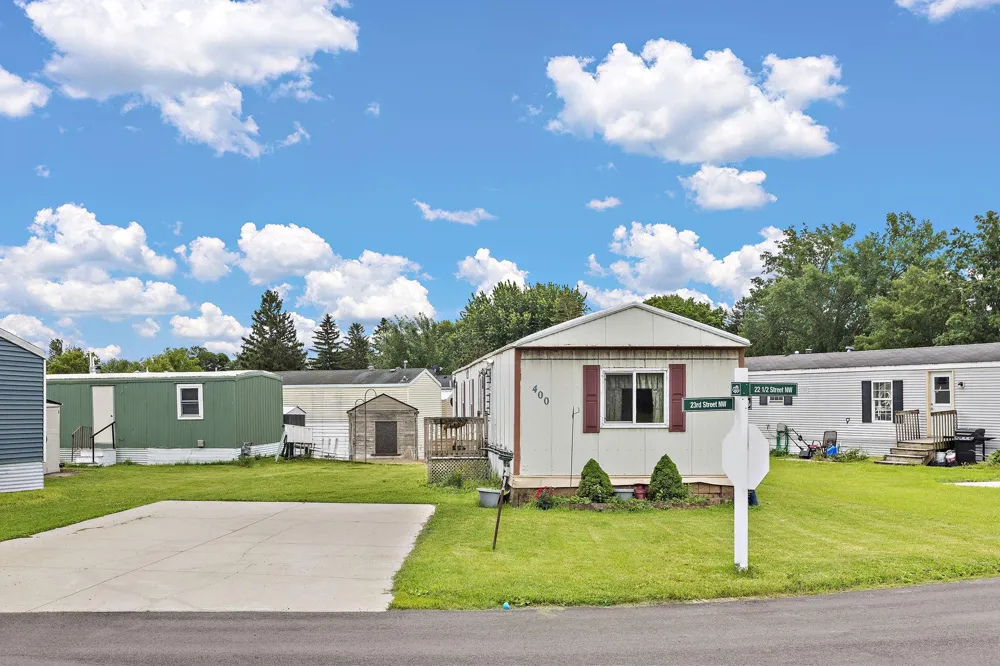 400 22 1/2 STREET NW Stewartville, MN 55976