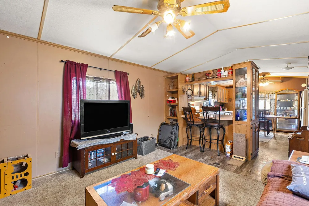 400 22 1/2 STREET NW Stewartville, MN 55976