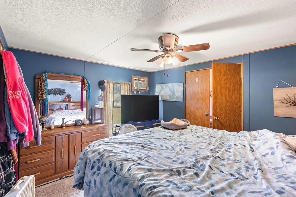 400 22 1/2 STREET NW Stewartville, MN 55976