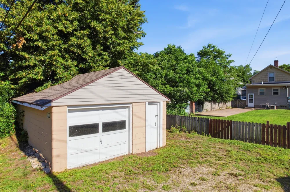 1722 Winnebago Street La Crosse, WI 54601