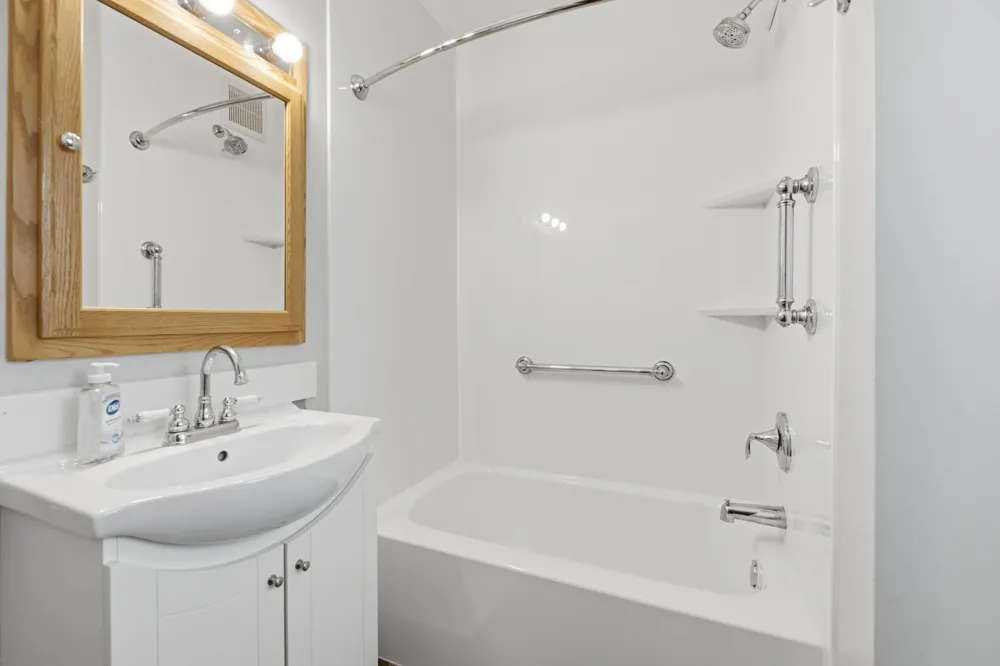 1722 Winnebago Street La Crosse, WI 54601