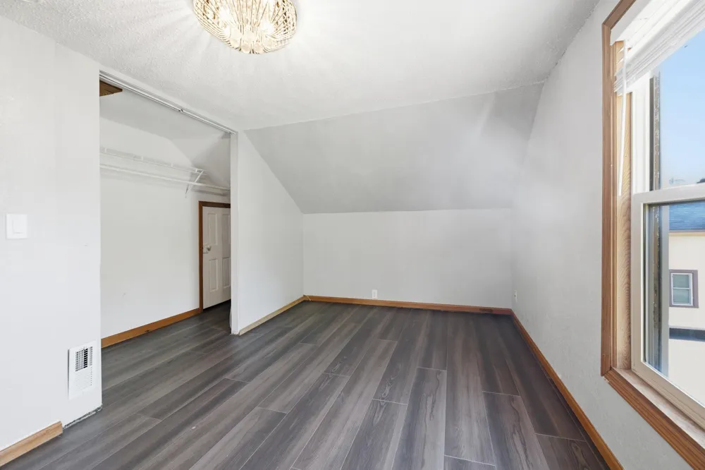 1722 Winnebago Street La Crosse, WI 54601