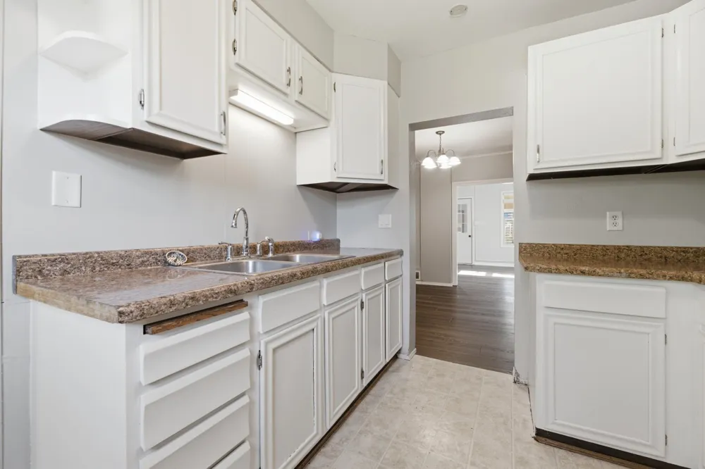 1722 Winnebago Street La Crosse, WI 54601