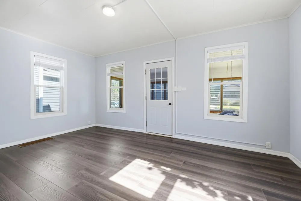 1722 Winnebago Street La Crosse, WI 54601