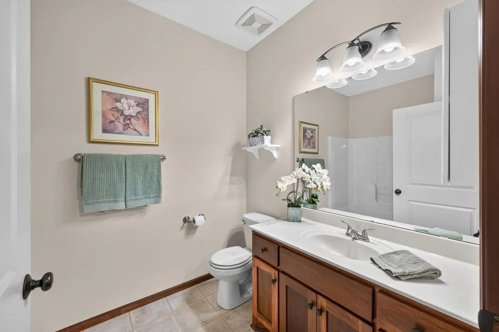 313 Summer Place E Maplewood, MN 55117