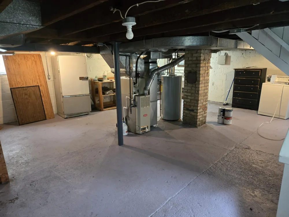917 Forestdale Road Royal Oak City, MI 48067