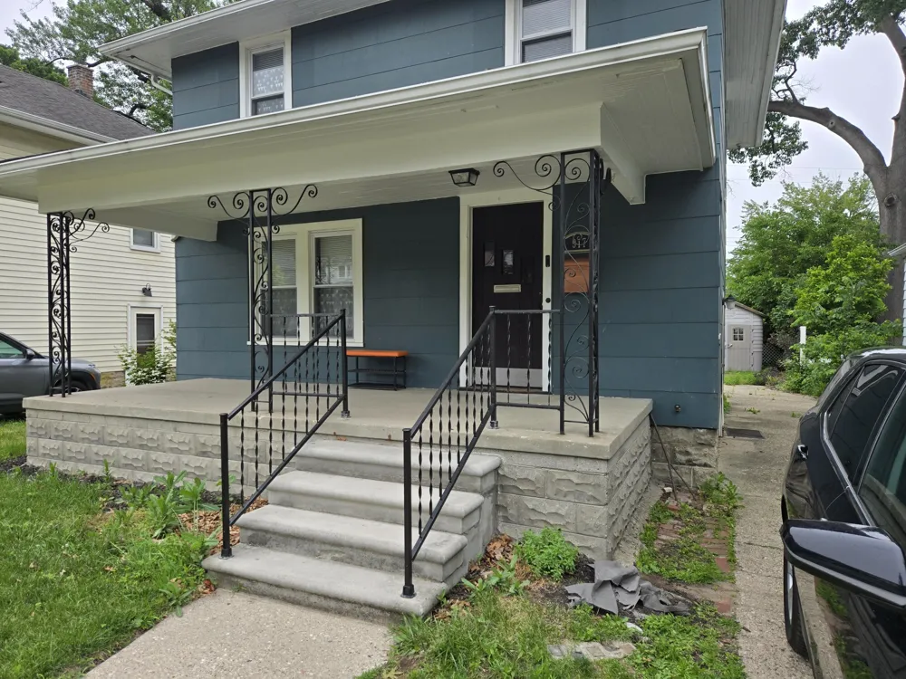 917 Forestdale Road Royal Oak City, MI 48067