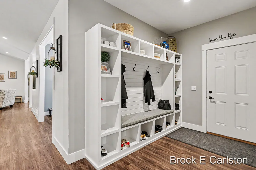 1294 Tall Tree Lane Laketon Township, MI 49445