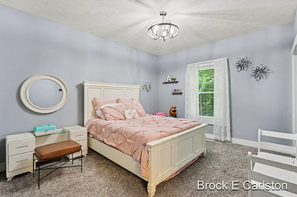 1294 Tall Tree Lane Laketon Township, MI 49445
