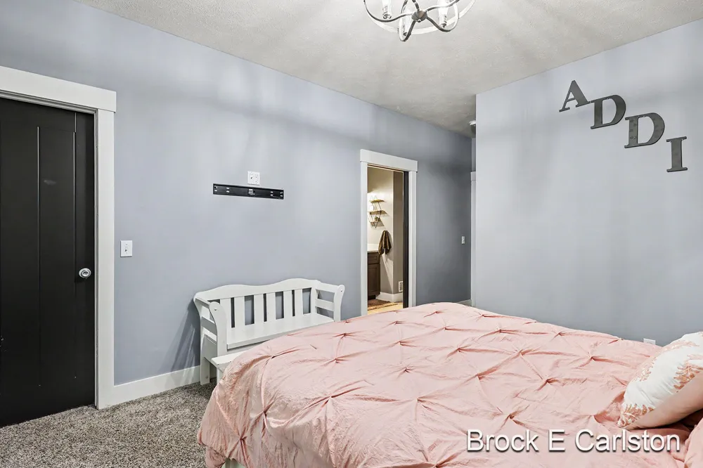 1294 Tall Tree Lane Laketon Township, MI 49445