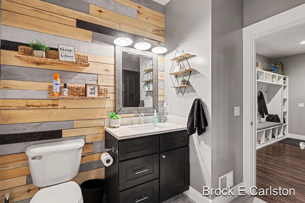 1294 Tall Tree Lane Laketon Township, MI 49445