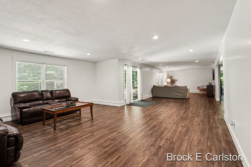 1294 Tall Tree Lane Laketon Township, MI 49445