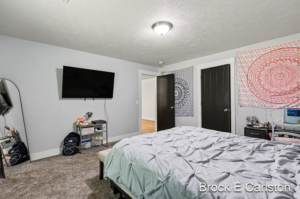 1294 Tall Tree Lane Laketon Township, MI 49445