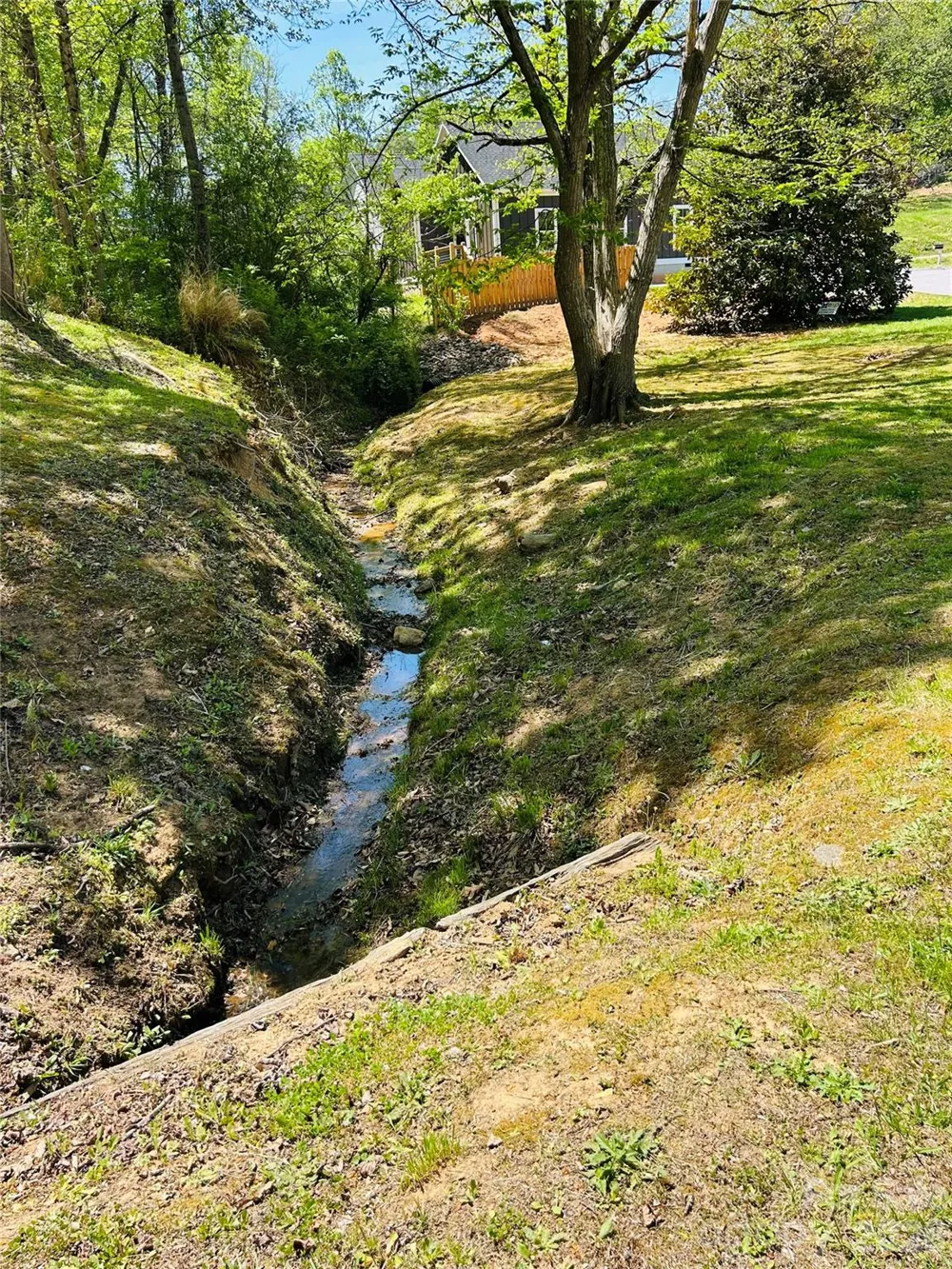 128 W Orchard Street Old Fort, NC 28762