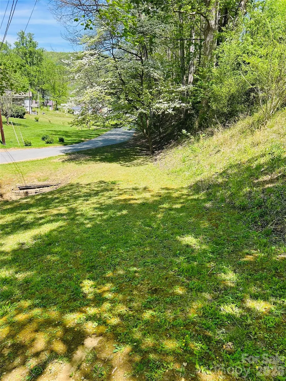 128 W Orchard Street Old Fort, NC 28762