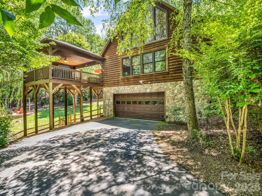 136 Dalton Court Lake Lure, NC 28746
