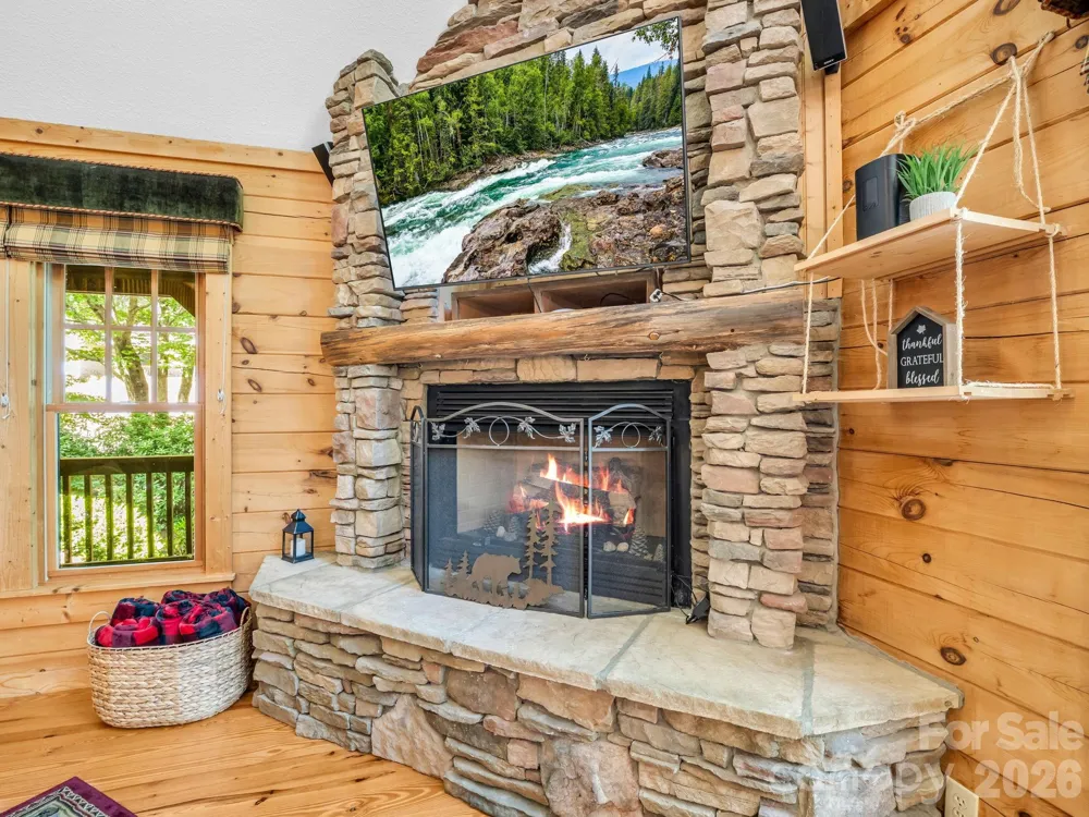 136 Dalton Court Lake Lure, NC 28746