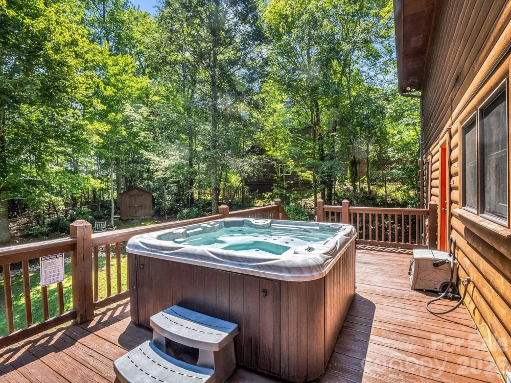136 Dalton Court Lake Lure, NC 28746