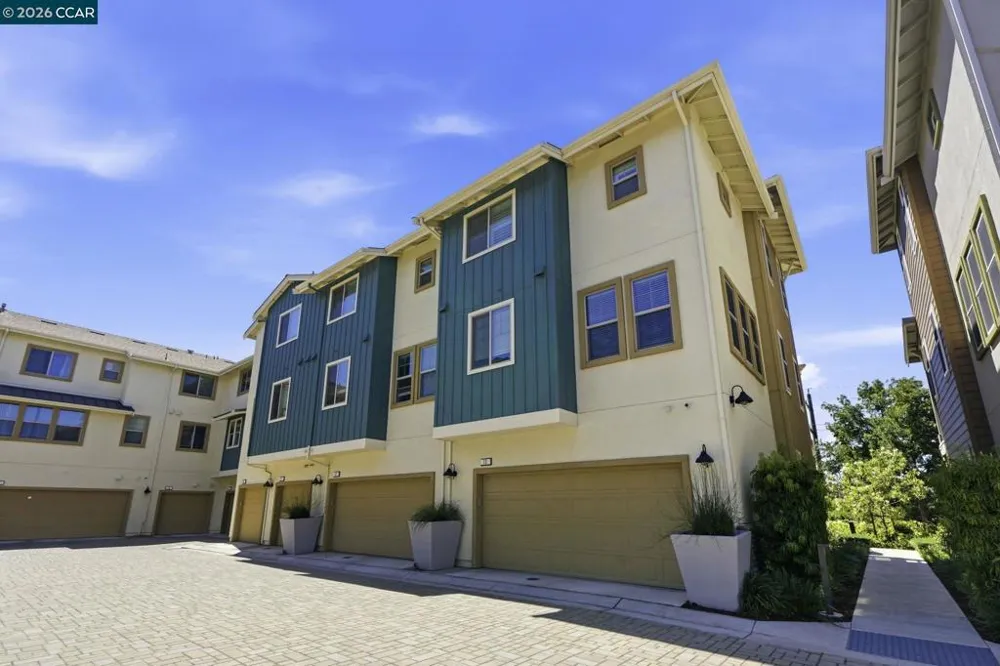 865 Tranquility Cir #13 Livermore, CA 94551