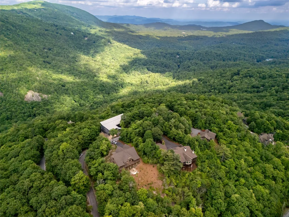 87 Tiger Paw Lane Sapphire, NC 28774
