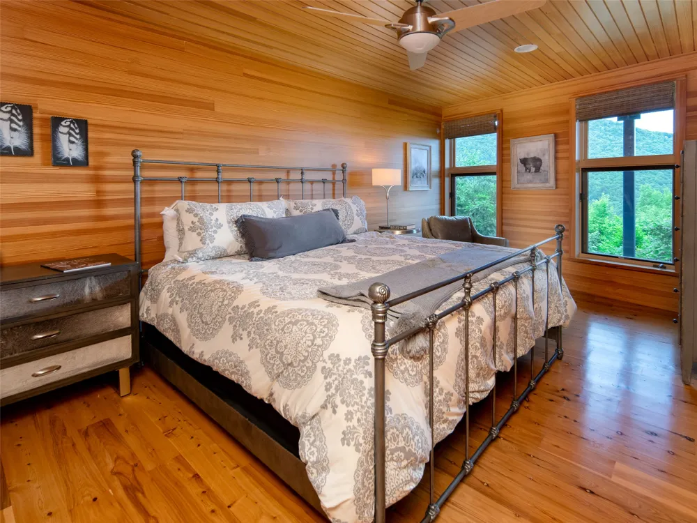 87 Tiger Paw Lane Sapphire, NC 28774
