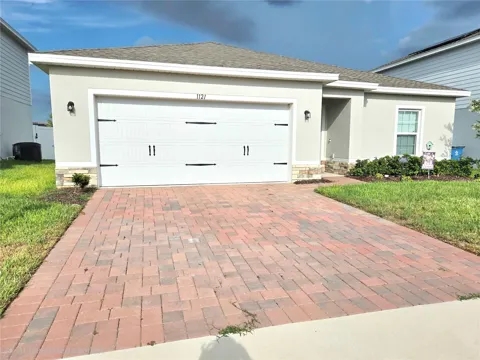 1121 LEXINGTON LANE