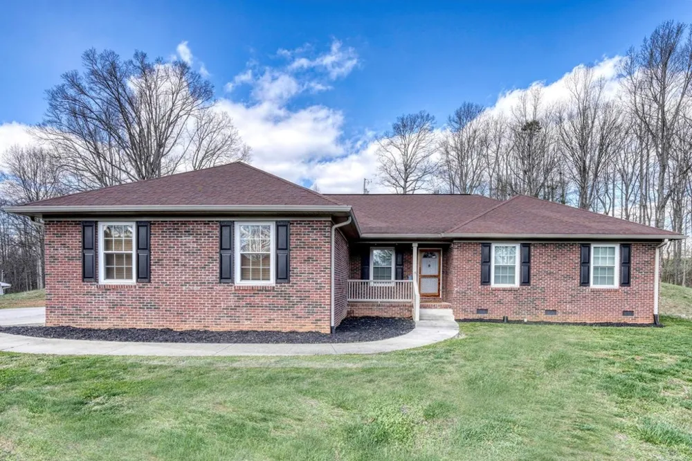 794 State Hwy 66 Young Harris, GA 30582