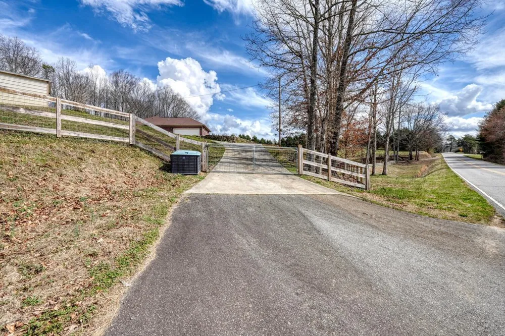 794 State Hwy 66 Young Harris, GA 30582