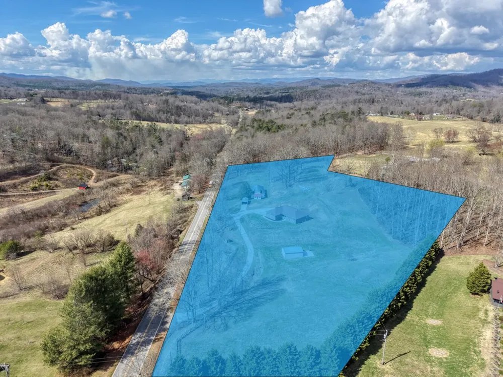 794 State Hwy 66 Young Harris, GA 30582