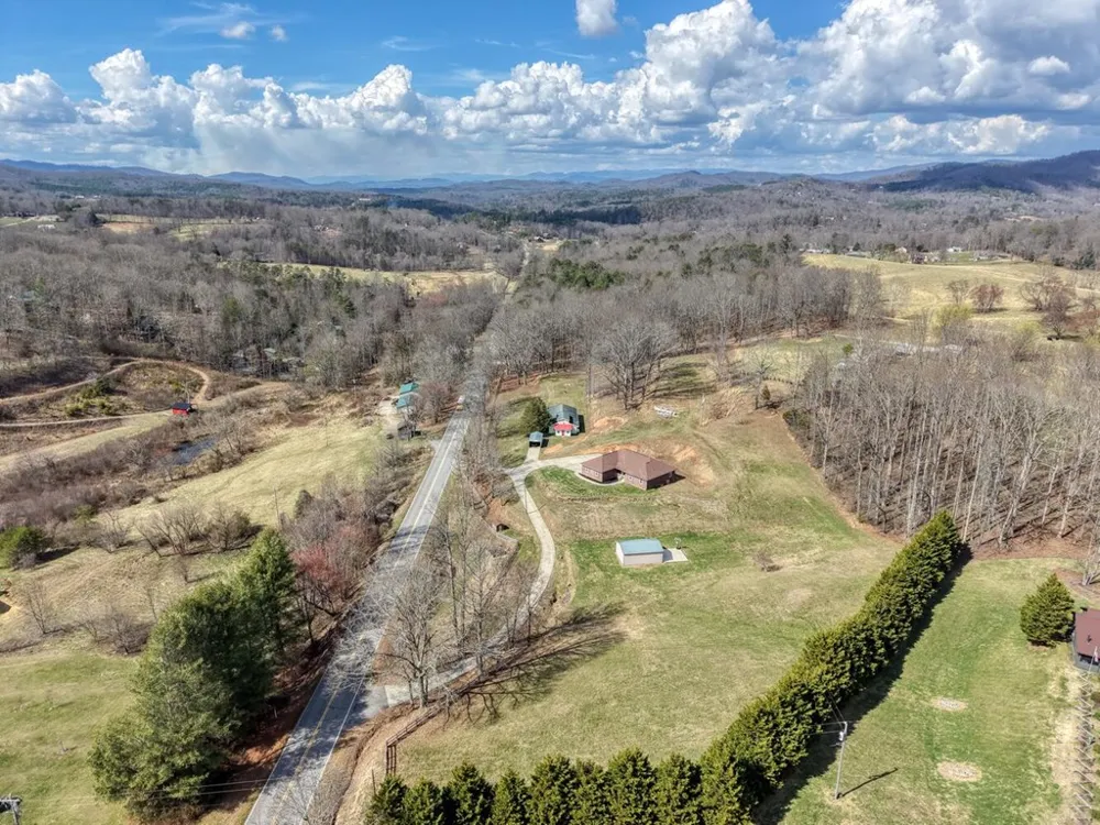 794 State Hwy 66 Young Harris, GA 30582
