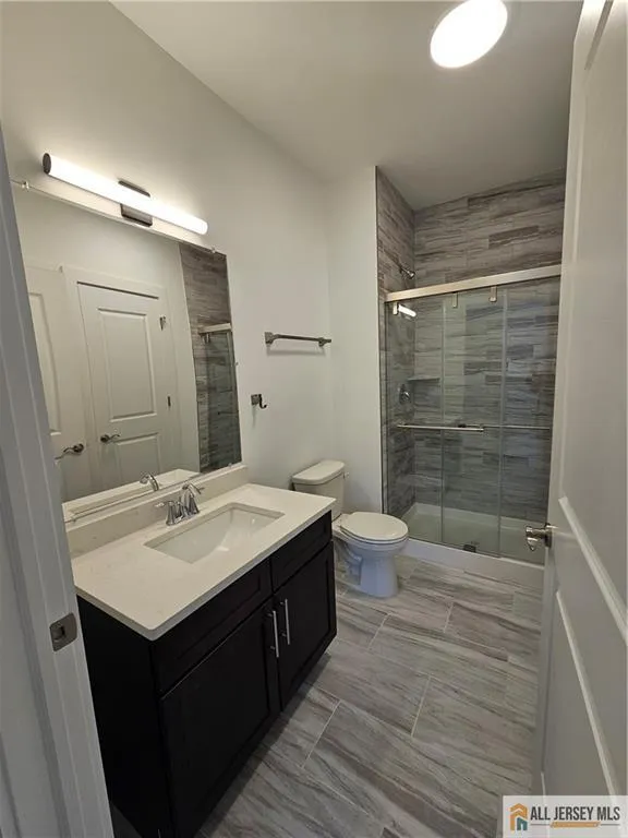 1025 Raritan Road #201 Clark, NJ 07066