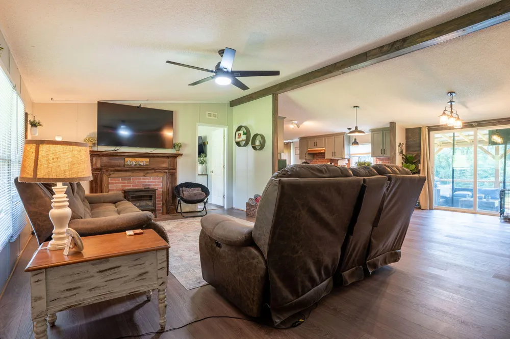 454 County Road 131 Bryant, AL 35958