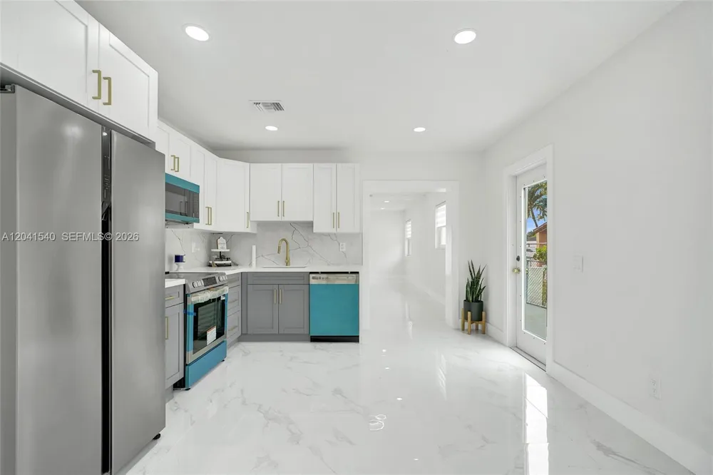 1245 Vermont St Opa-Locka, FL 33054