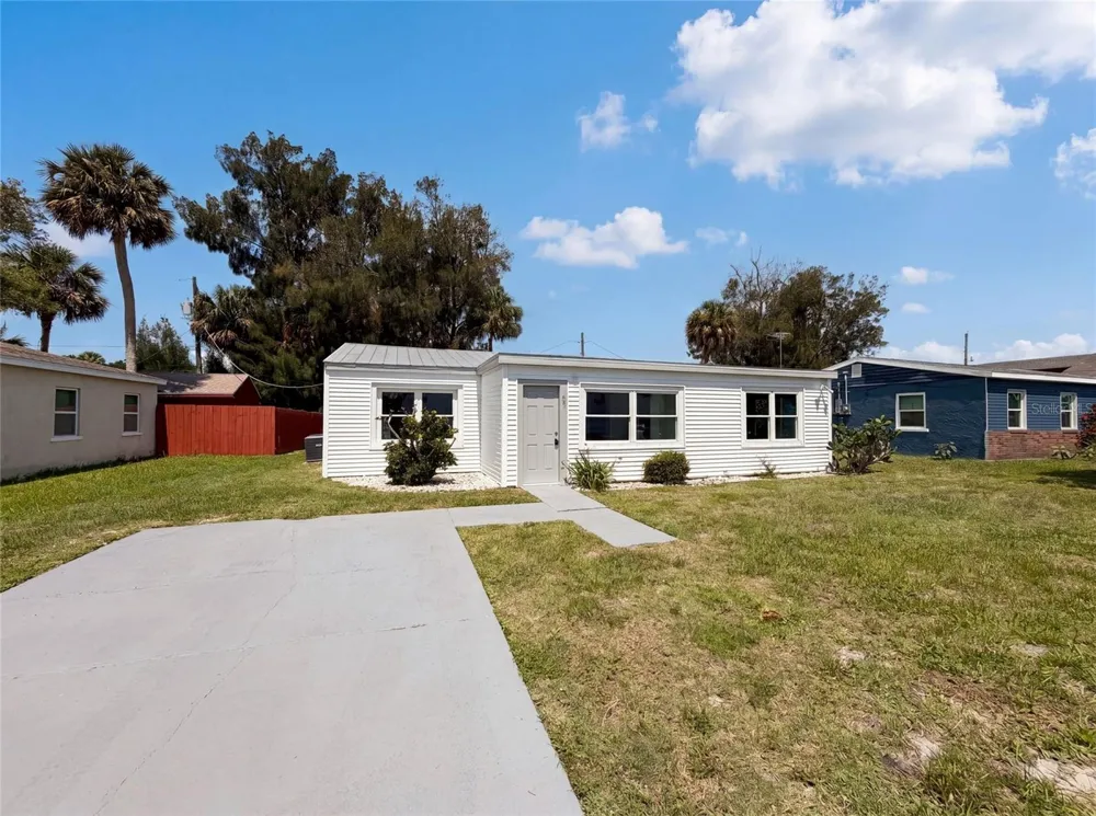 1604 PARK AVENUE Melbourne, FL 32901