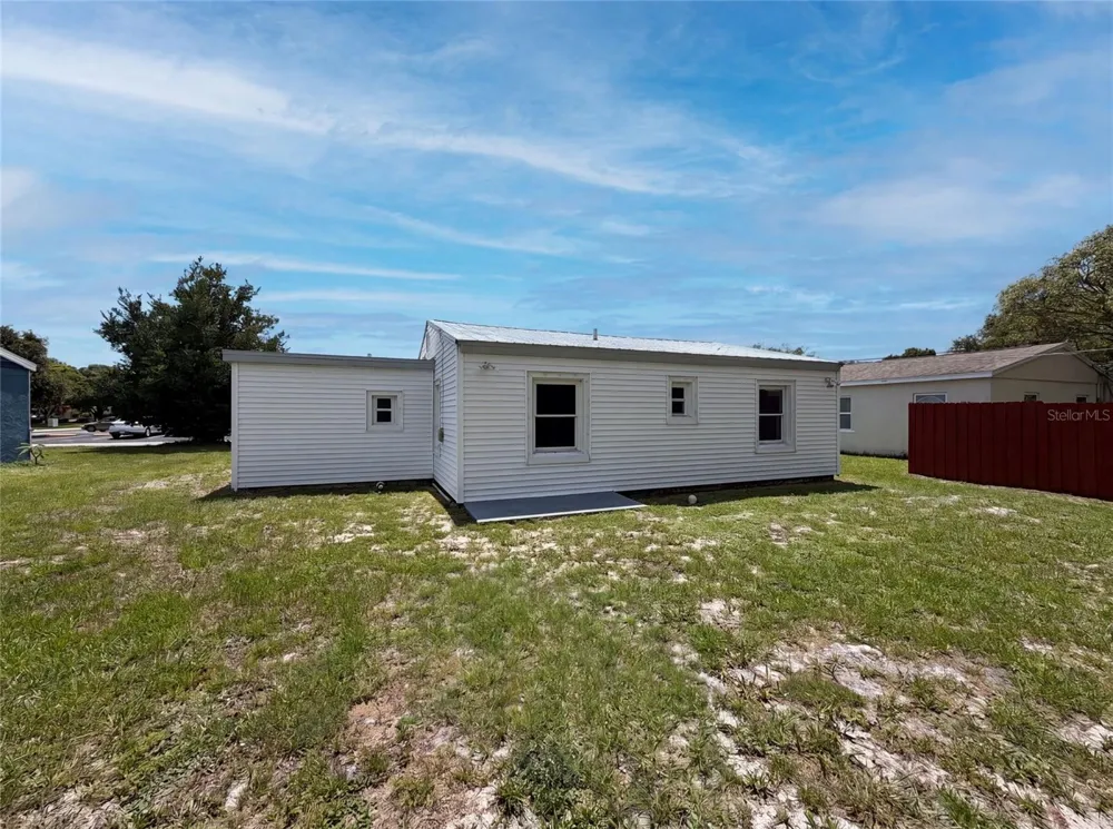 1604 PARK AVENUE Melbourne, FL 32901