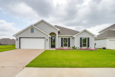 6913 Trail Rock Drive