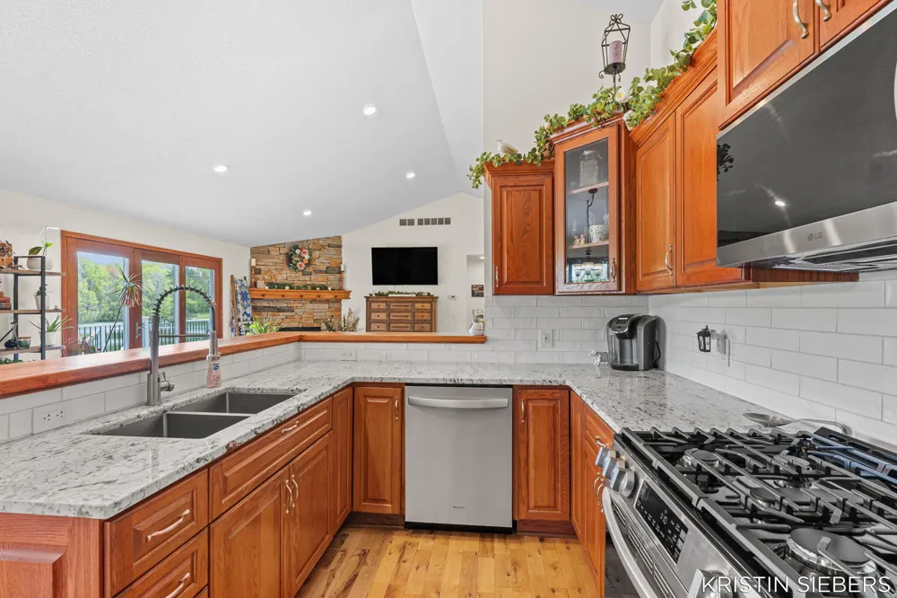 9760 Jade Drive Allendale, MI 49401