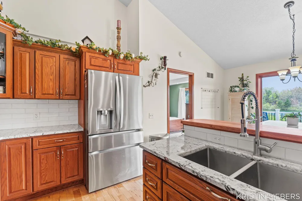 9760 Jade Drive Allendale, MI 49401