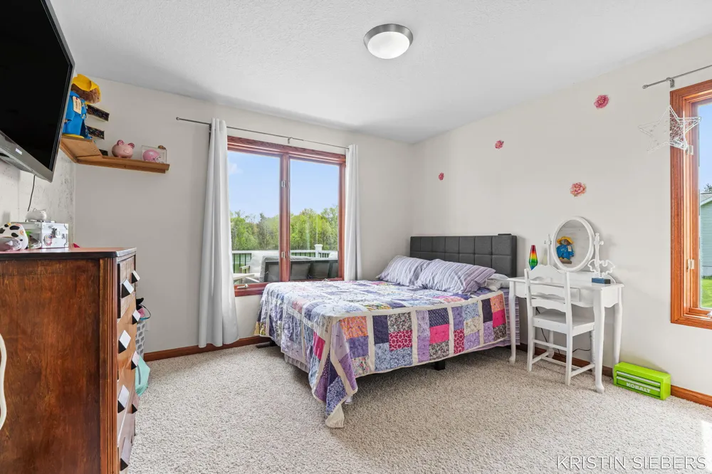 9760 Jade Drive Allendale, MI 49401