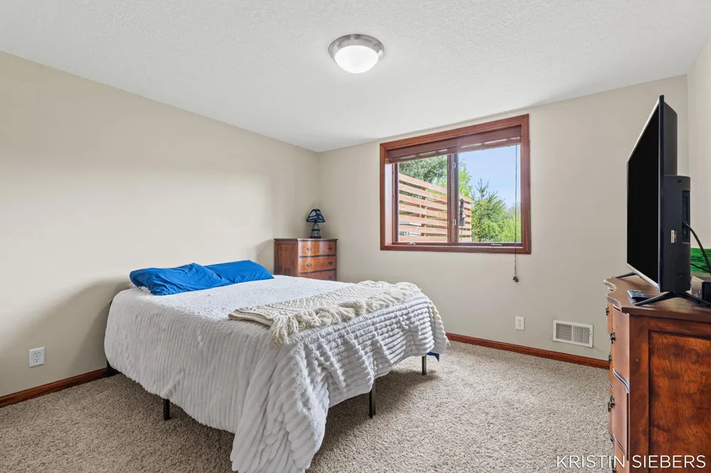 9760 Jade Drive Allendale, MI 49401