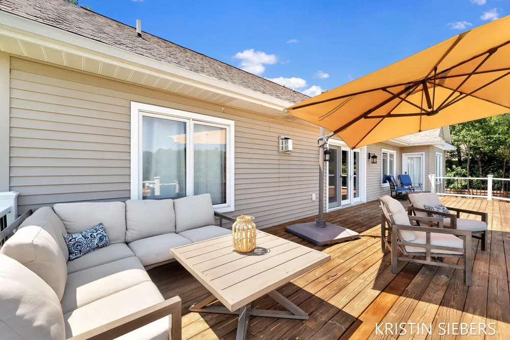 9760 Jade Drive Allendale, MI 49401