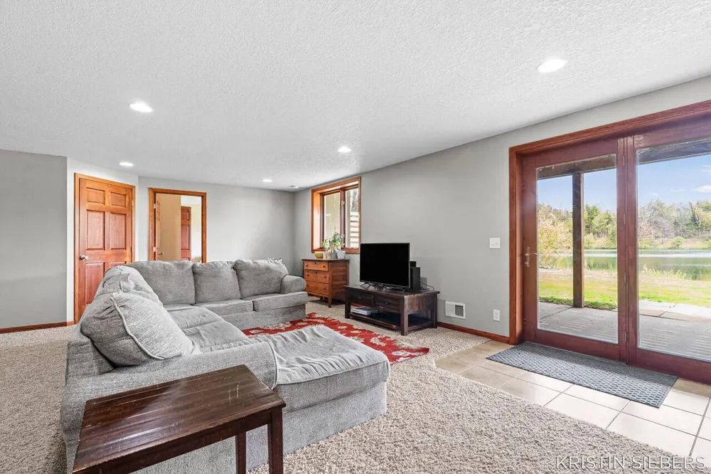 9760 Jade Drive Allendale, MI 49401