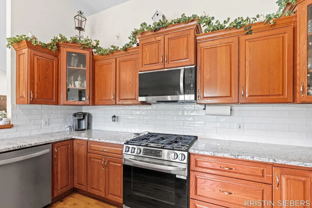 9760 Jade Drive Allendale, MI 49401